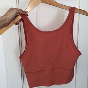 Lululemon Power Pivot tank